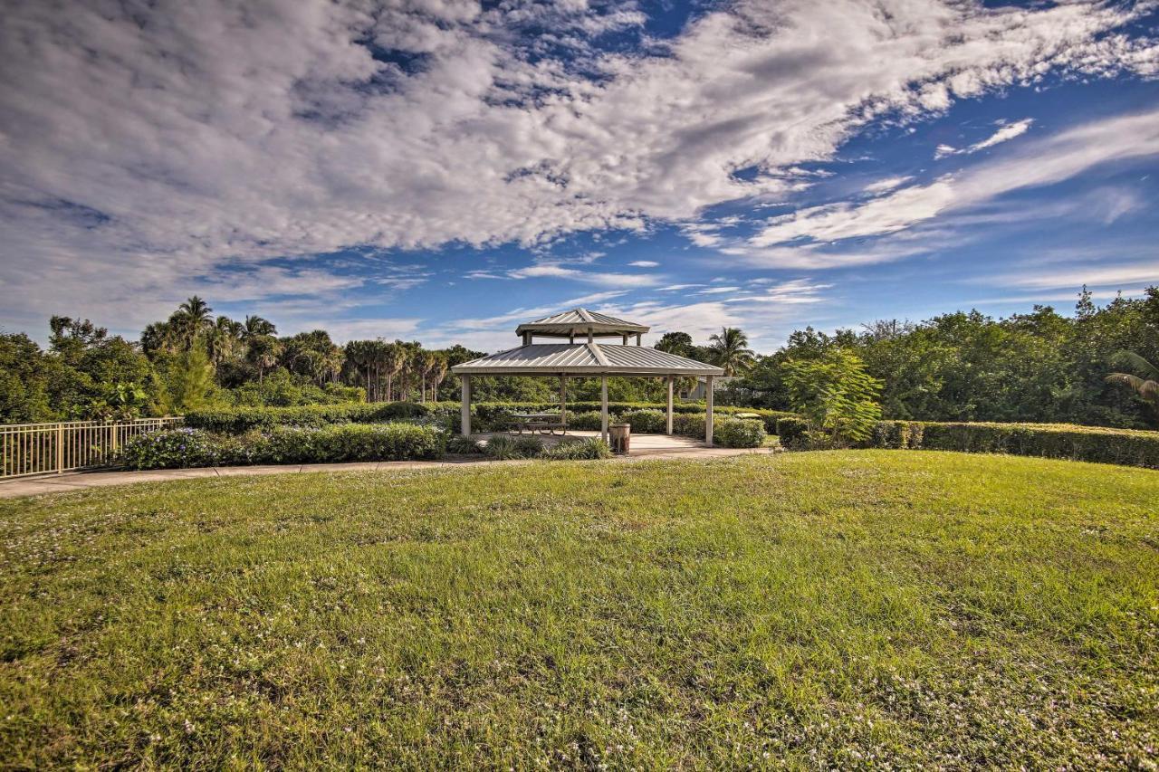 Canal Side Retreat With Dock, By Hollywood Boardwalk Fort Lauderdale Eksteriør bilde